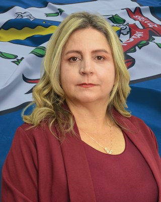 LÚ FERRARI.jpg