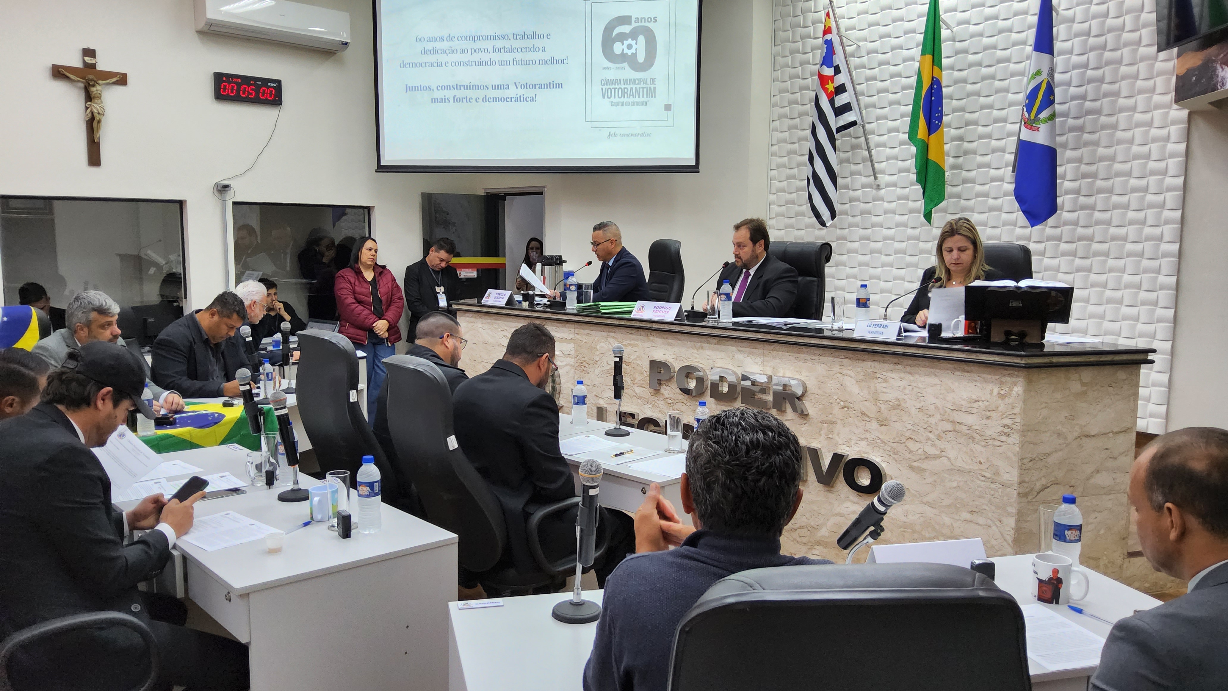 Aprovado projeto que atualiza regras para contratação de estagiários na rede municipal de ensino