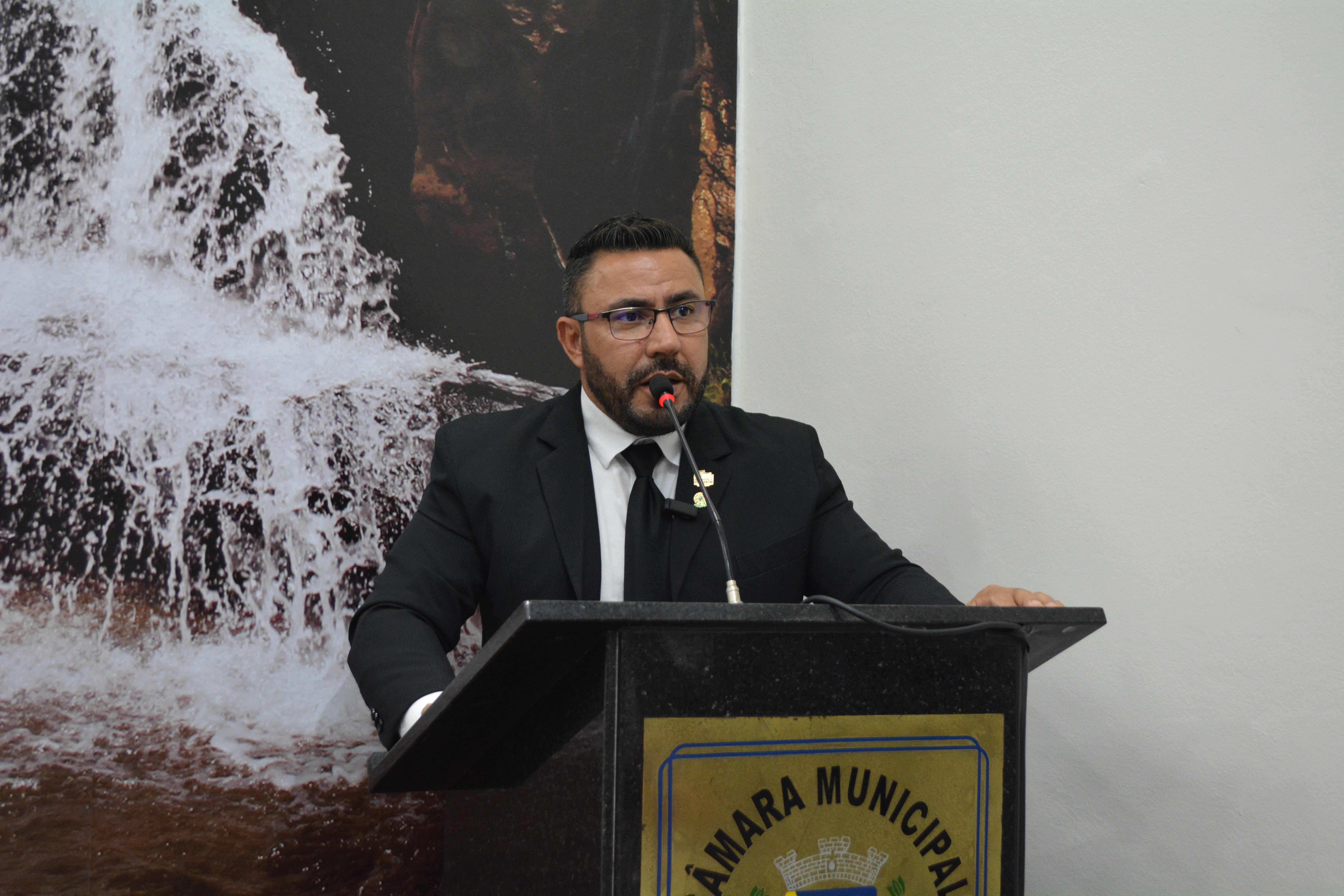 Aprovado requerimento que solicita informações sobre regularização de ruas de servidão com CEP