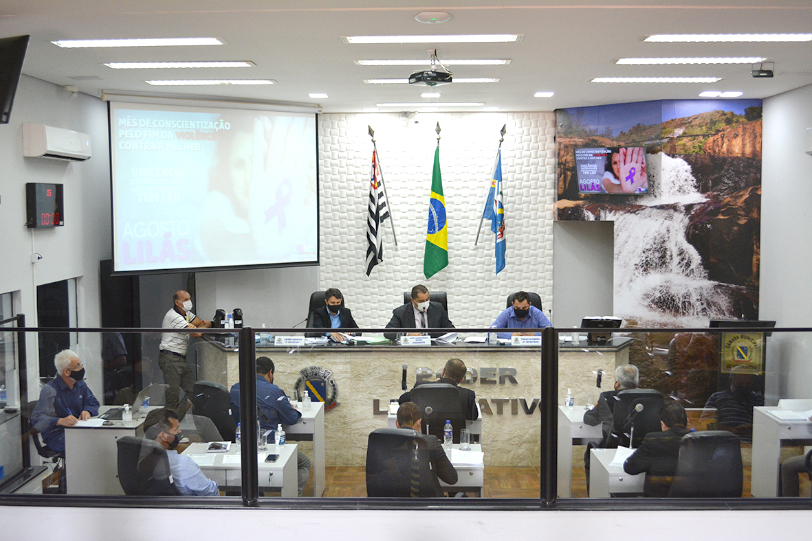 Aprovados projetos da reorganização administrativa e do quadro de pessoal da Prefeitura