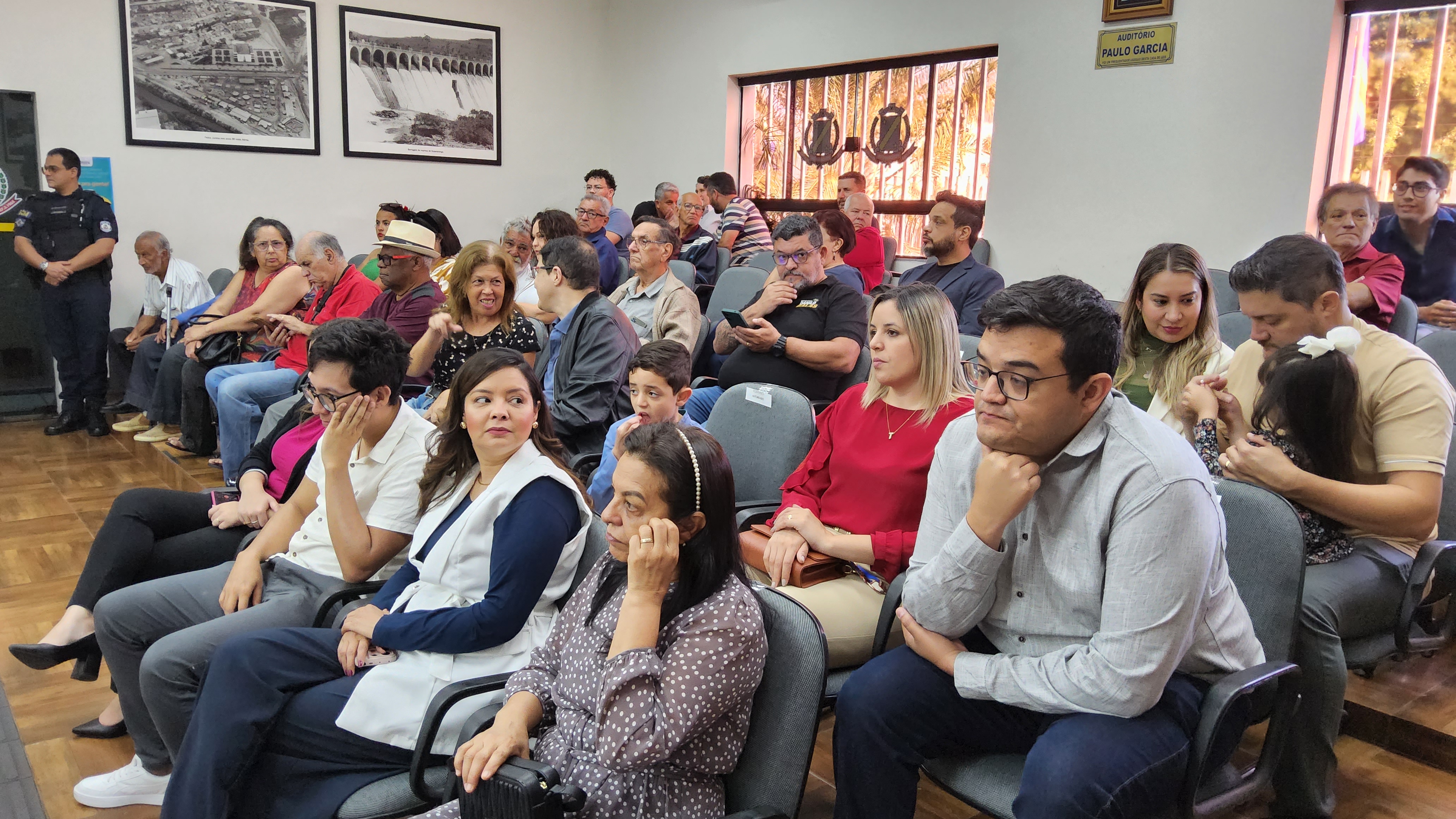 Câmara aprova alteração em lei sobre idade de veículos do transporte escolar