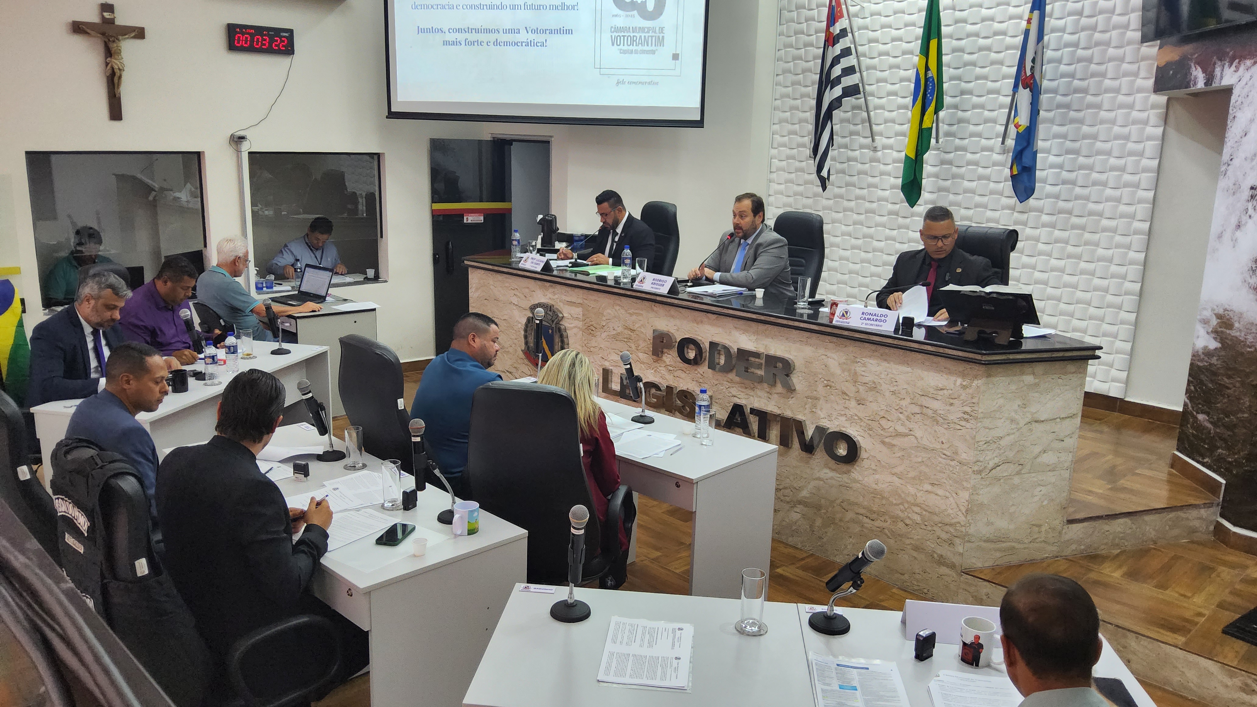 Câmara aprova novas leis durante a 11ª Sessão Ordinária