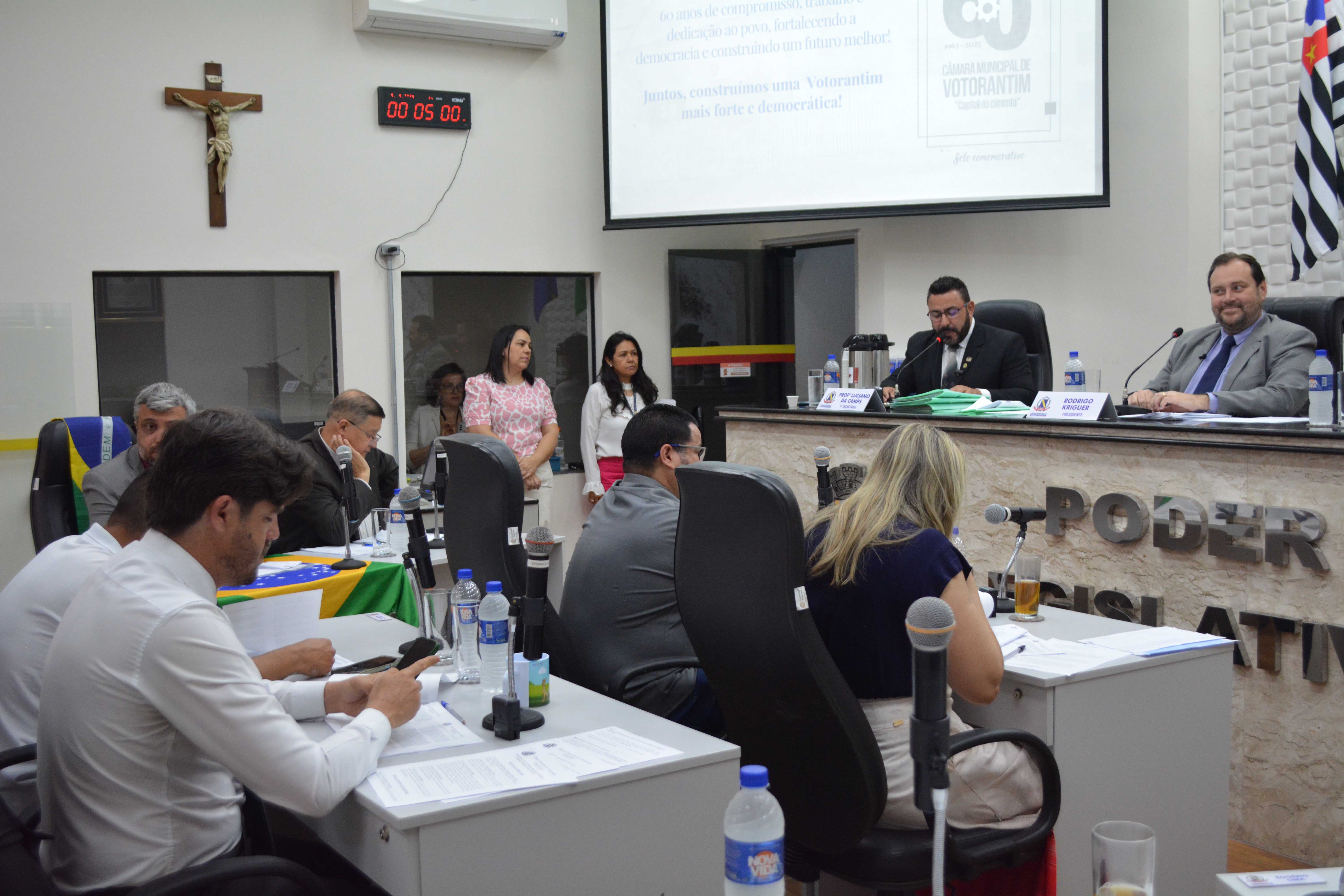 Câmara aprova regulamentação para atuação de guardadores de veículos em Votorantim