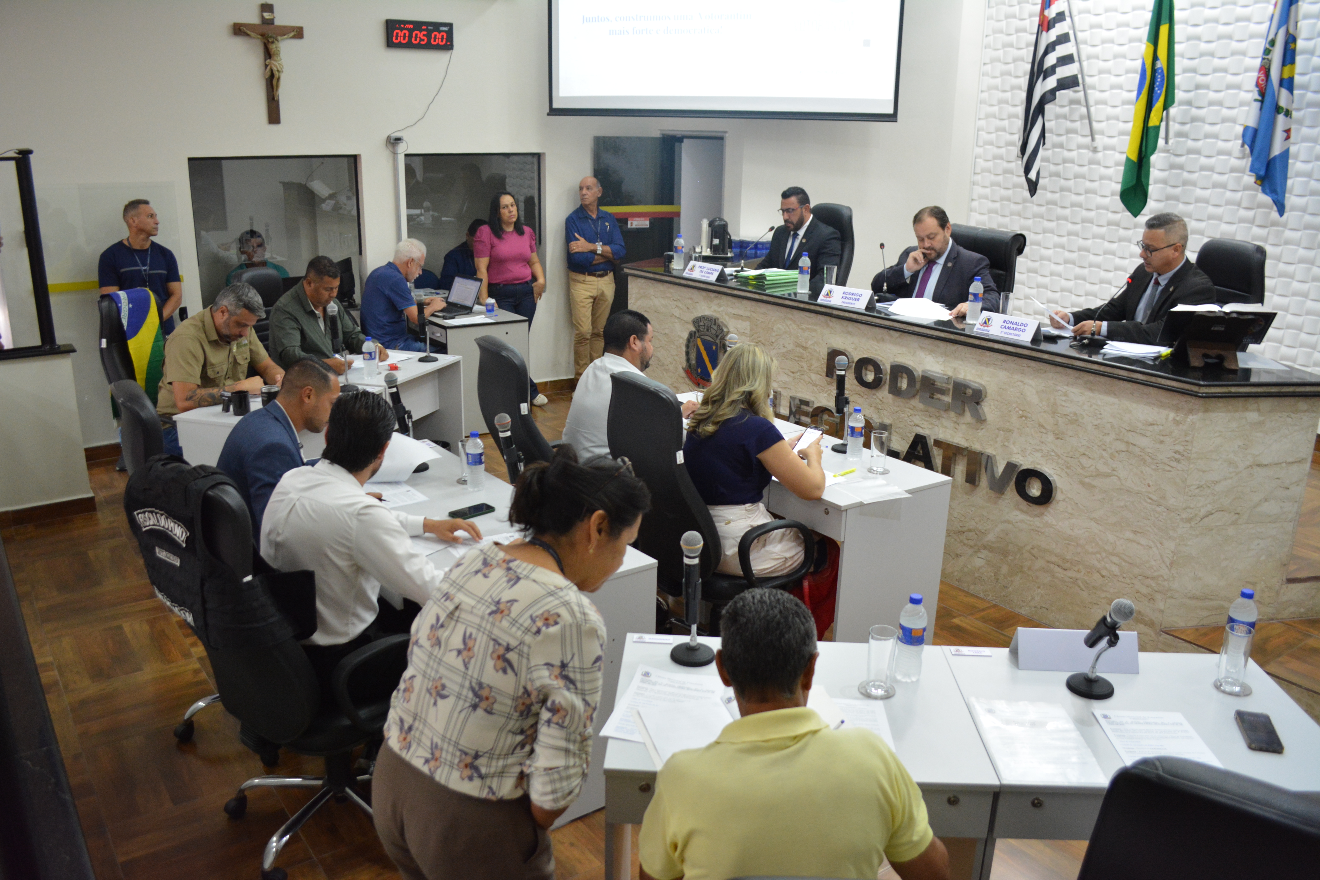 Câmara de Votorantim aprova crédito especial de R$ 300 Mil para aquisição de ambulância do SAMU