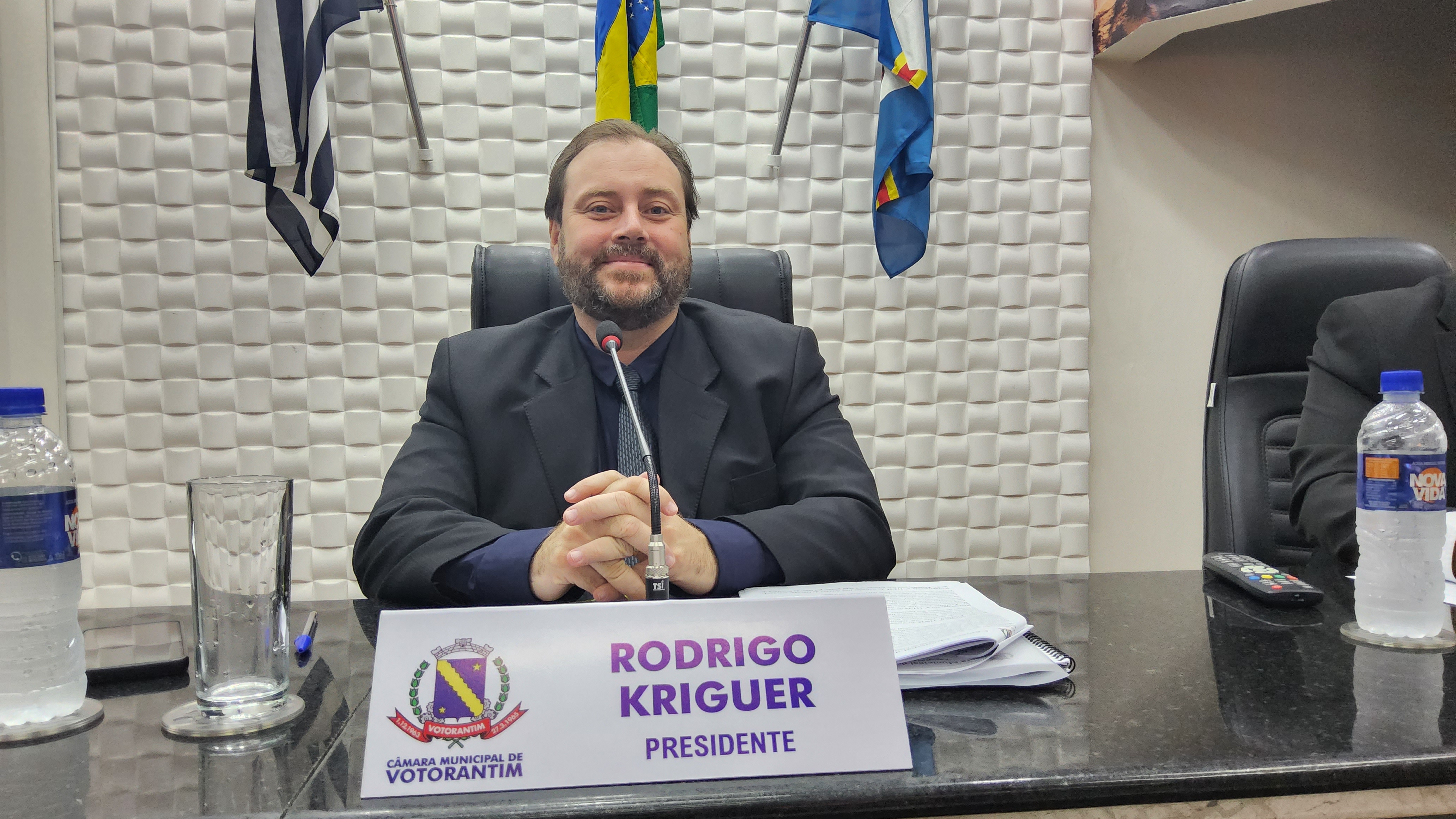 Câmara de Votorantim Aprova Lei para Maior Transparência em Obras Públicas com o Uso de QR Code