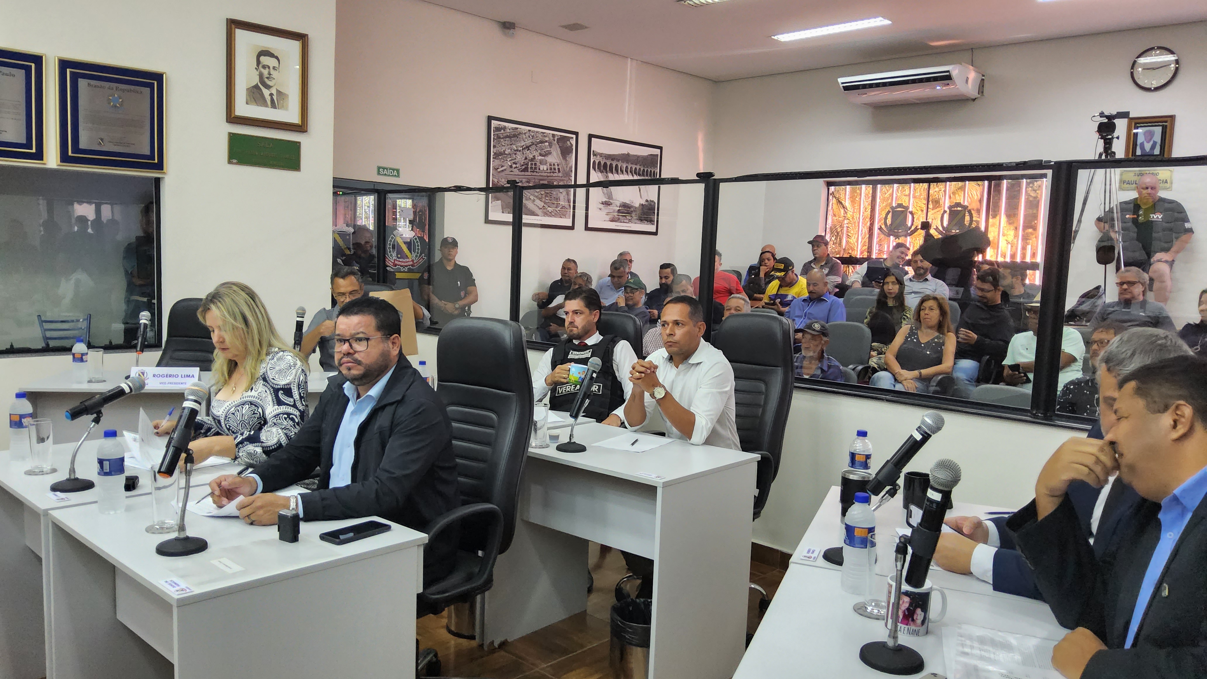 Câmara de Votorantim aprova moção contra novos pedágios e rejeita abertura de processo de cassação do prefeito durante a 15ª Sessão Ordinária