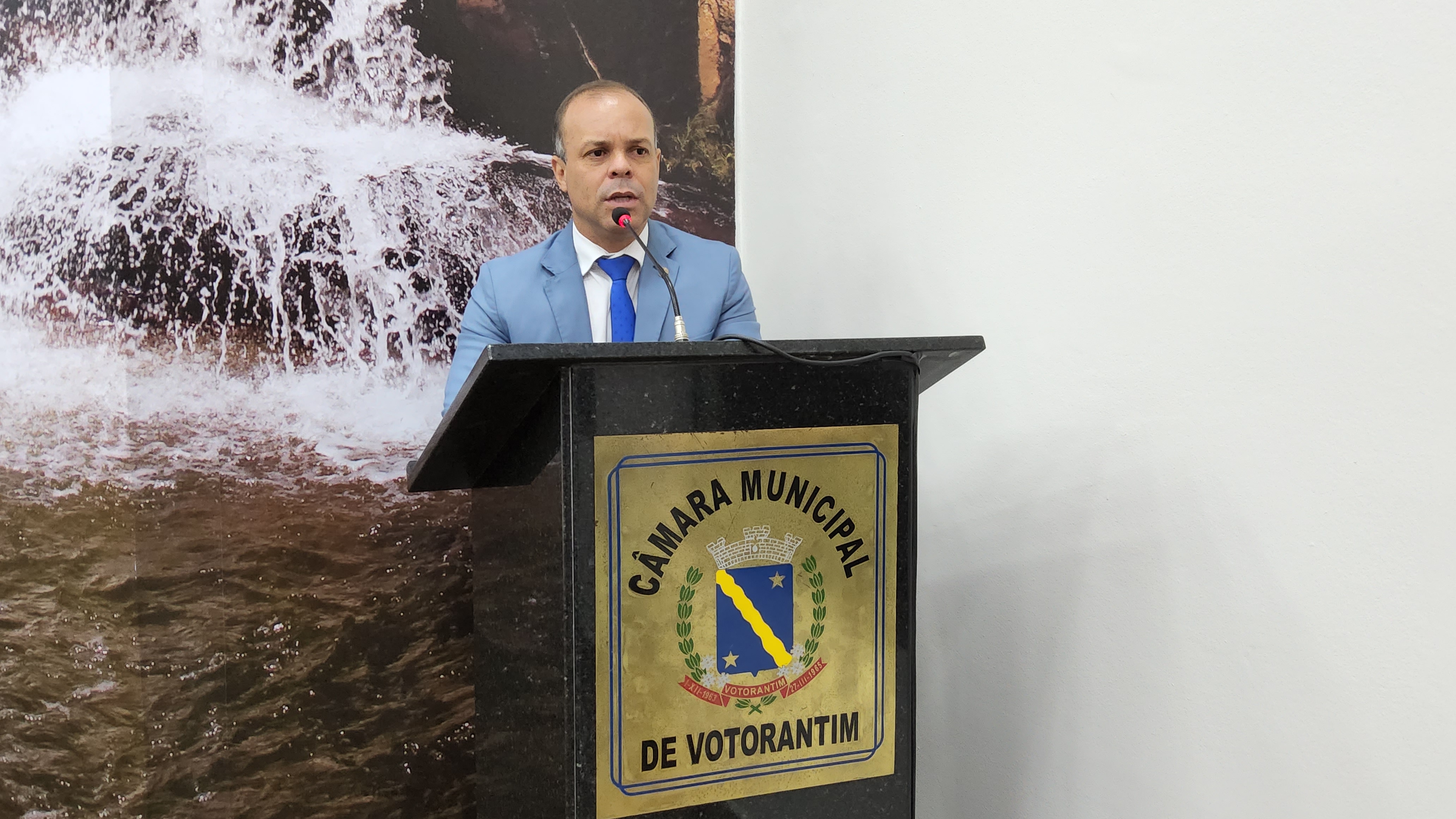 Câmara de Votorantim aprova requerimento para melhorias na segurança viária da Rua Adão Martins, no Jardim Tatiana
