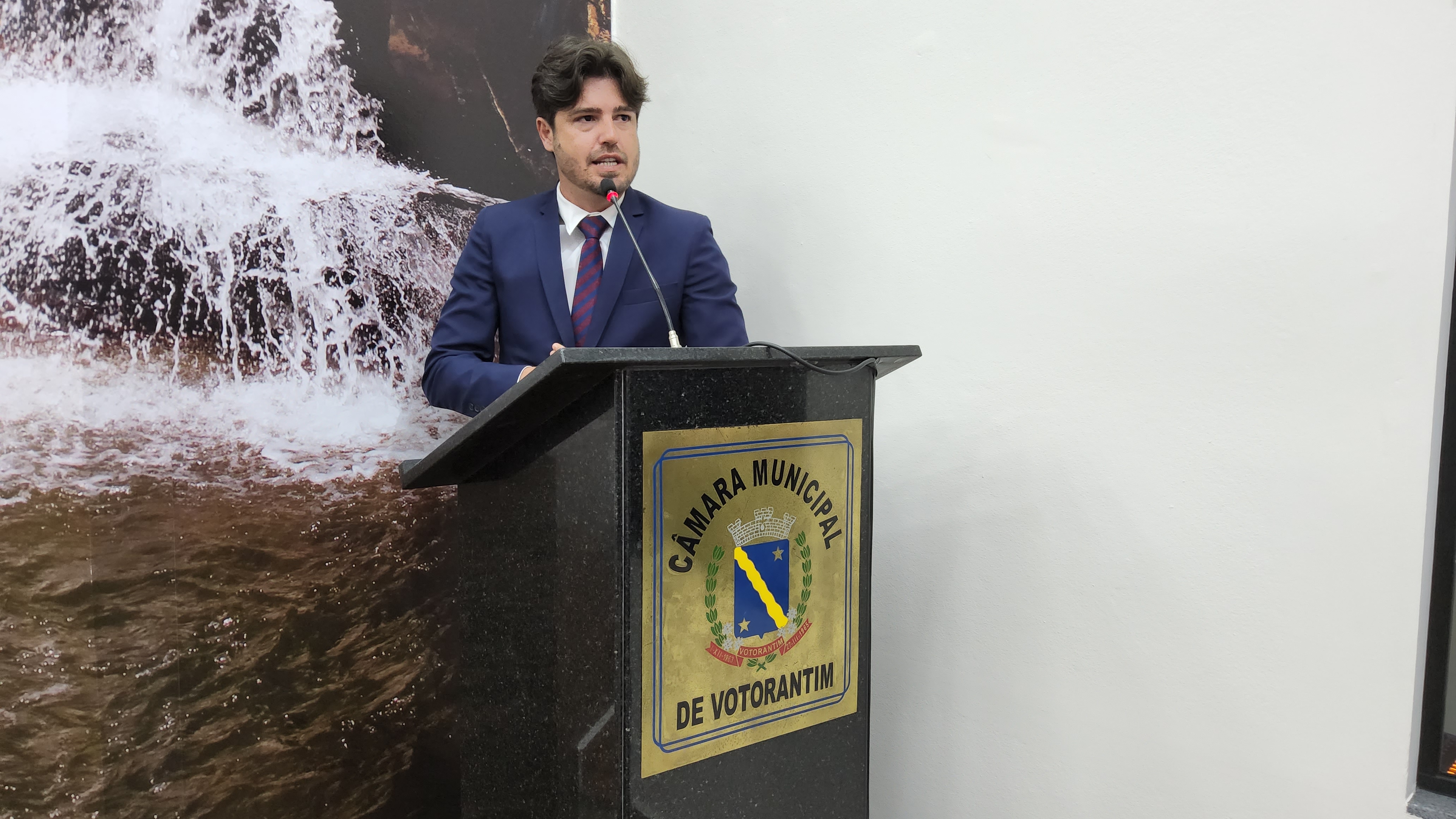 Câmara de Votorantim aprova requerimento sobre revogação de licitações da merenda escolar