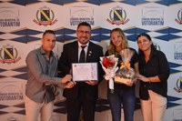 Câmara de Votorantim homenageia estudante por destaque em olimpíada estadual