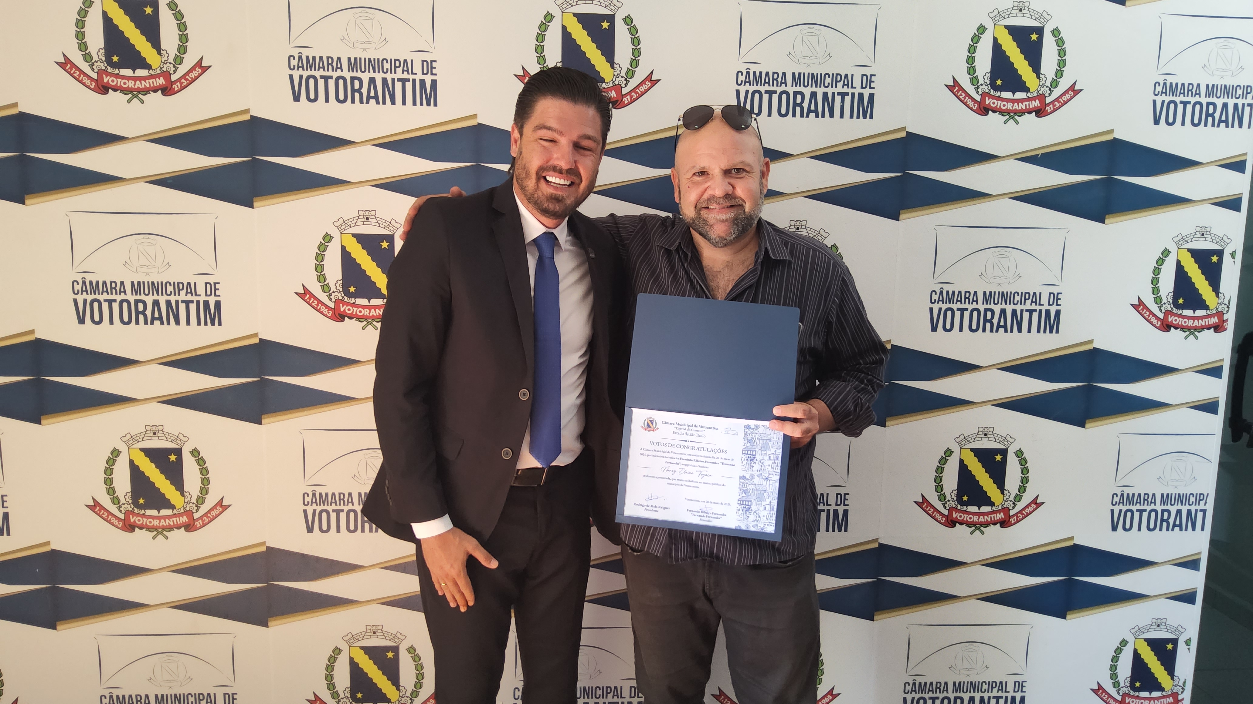 Câmara homenageia professora aposentada Nancy Elaine Fogaça por dedicação à Educação Infantil em Votorantim