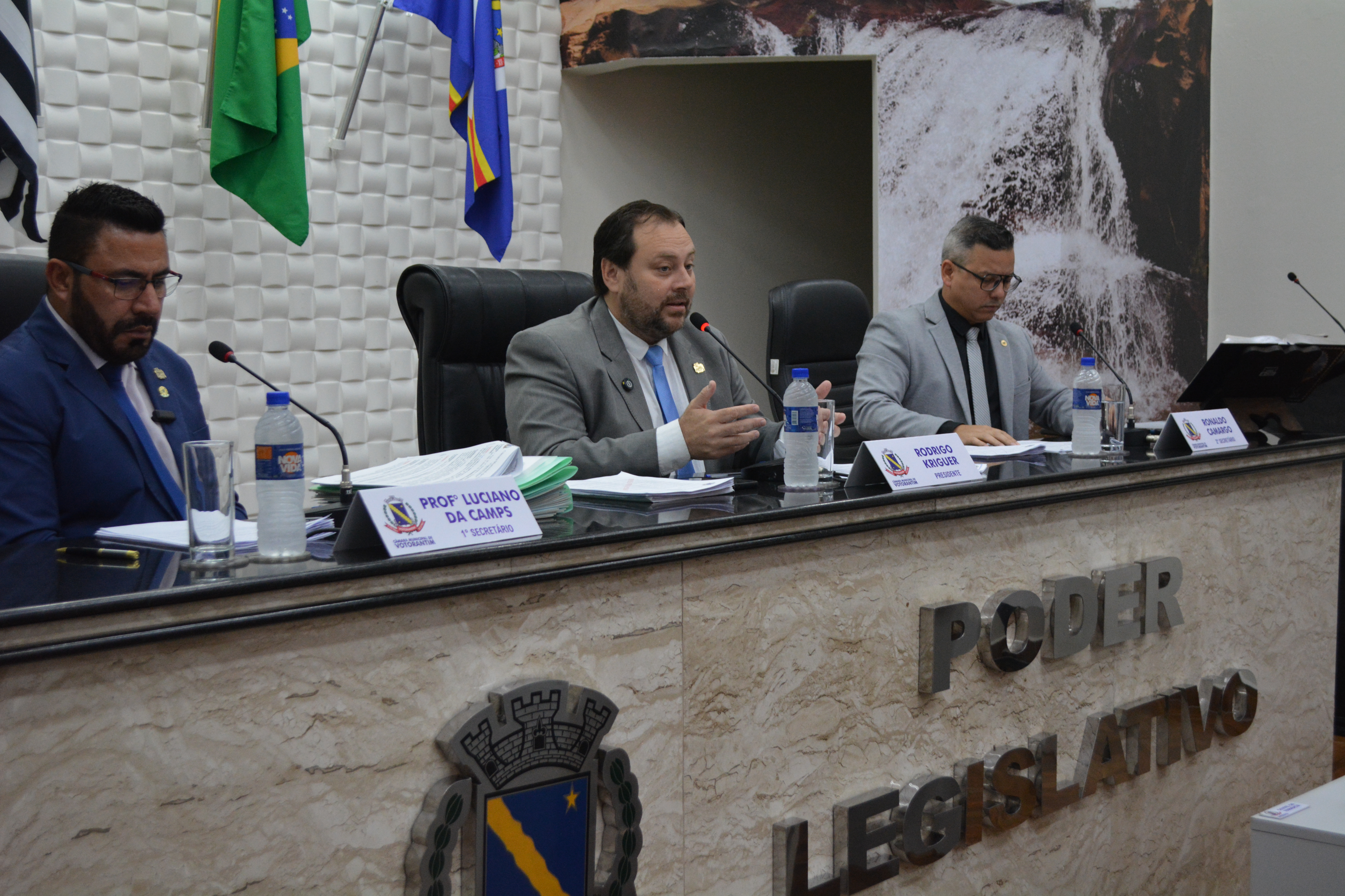 Câmara Municipal realiza 33ª Sessão Ordinária