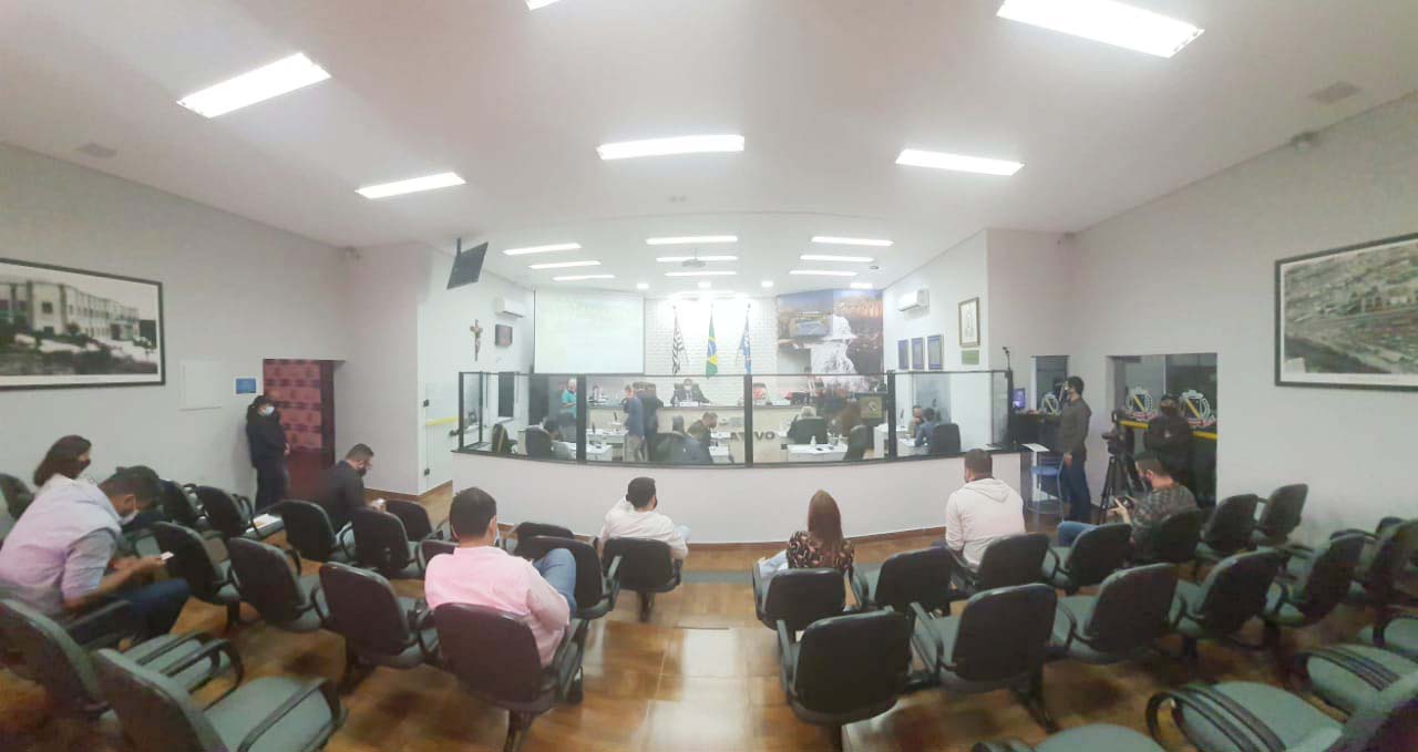 Câmara realiza sessão extraordinária nesta quinta-feira (22)