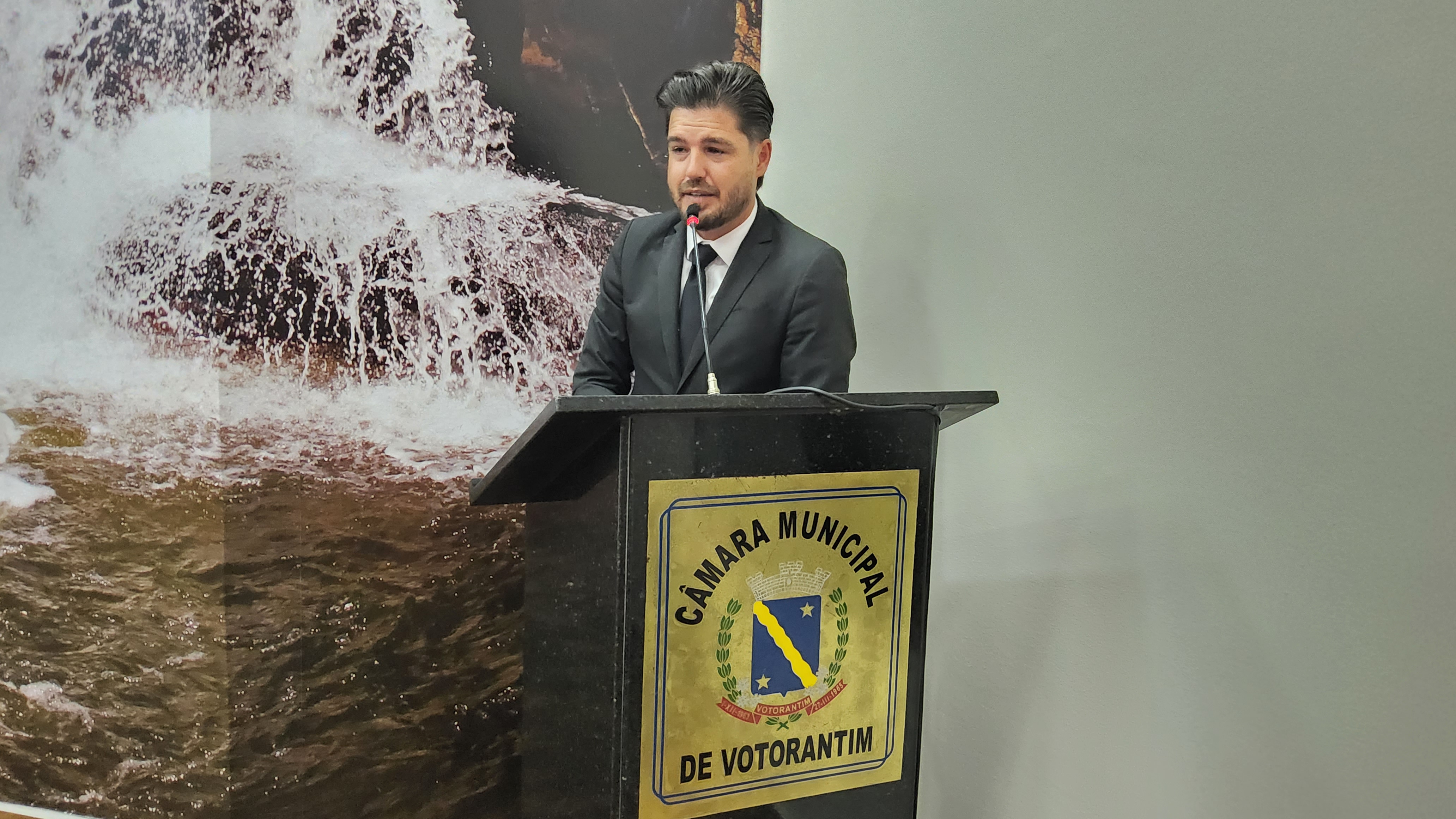 Falta de informações sobre falta de medicamentos na rede pública de saúde de Votorantim é tema de requerimento