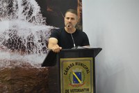 Luciano Silva cobra providências em relação à limpeza de terrenos abandonados