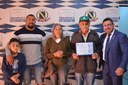 Morador é homenageado por trabalho voluntário em praça da Vila Nova Votorantim