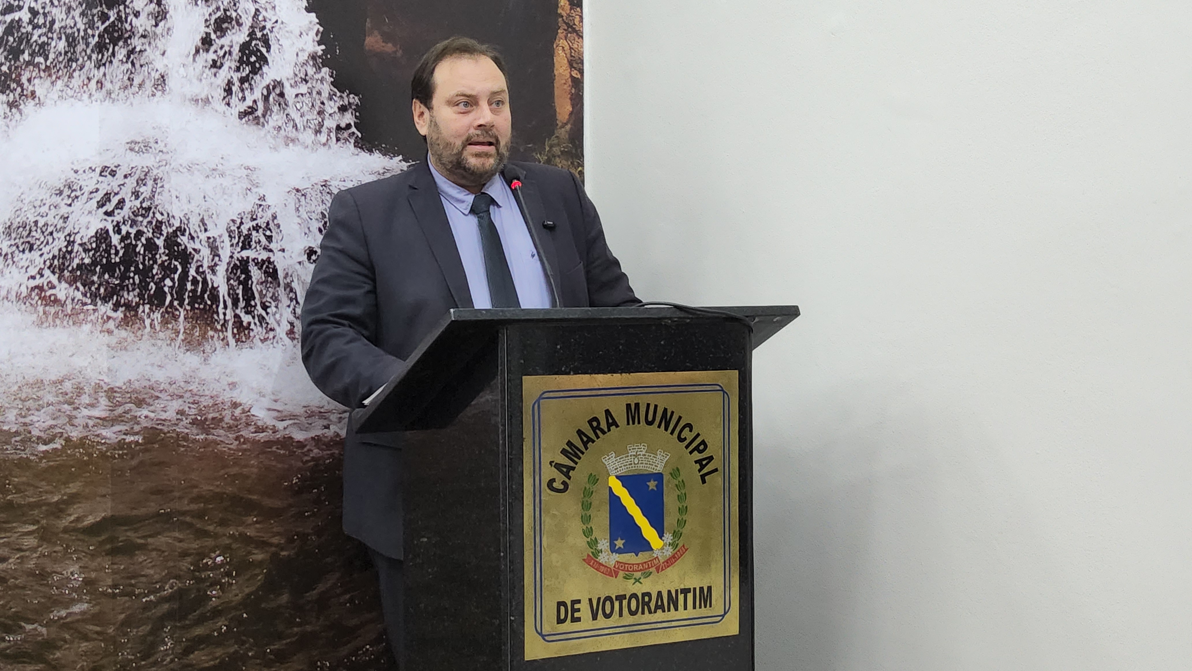 Presidente da Câmara cobra detalhamento da aplicação de recursos da Educação e execução do programa “Cidade Educadora, Cidade Inclusiva”