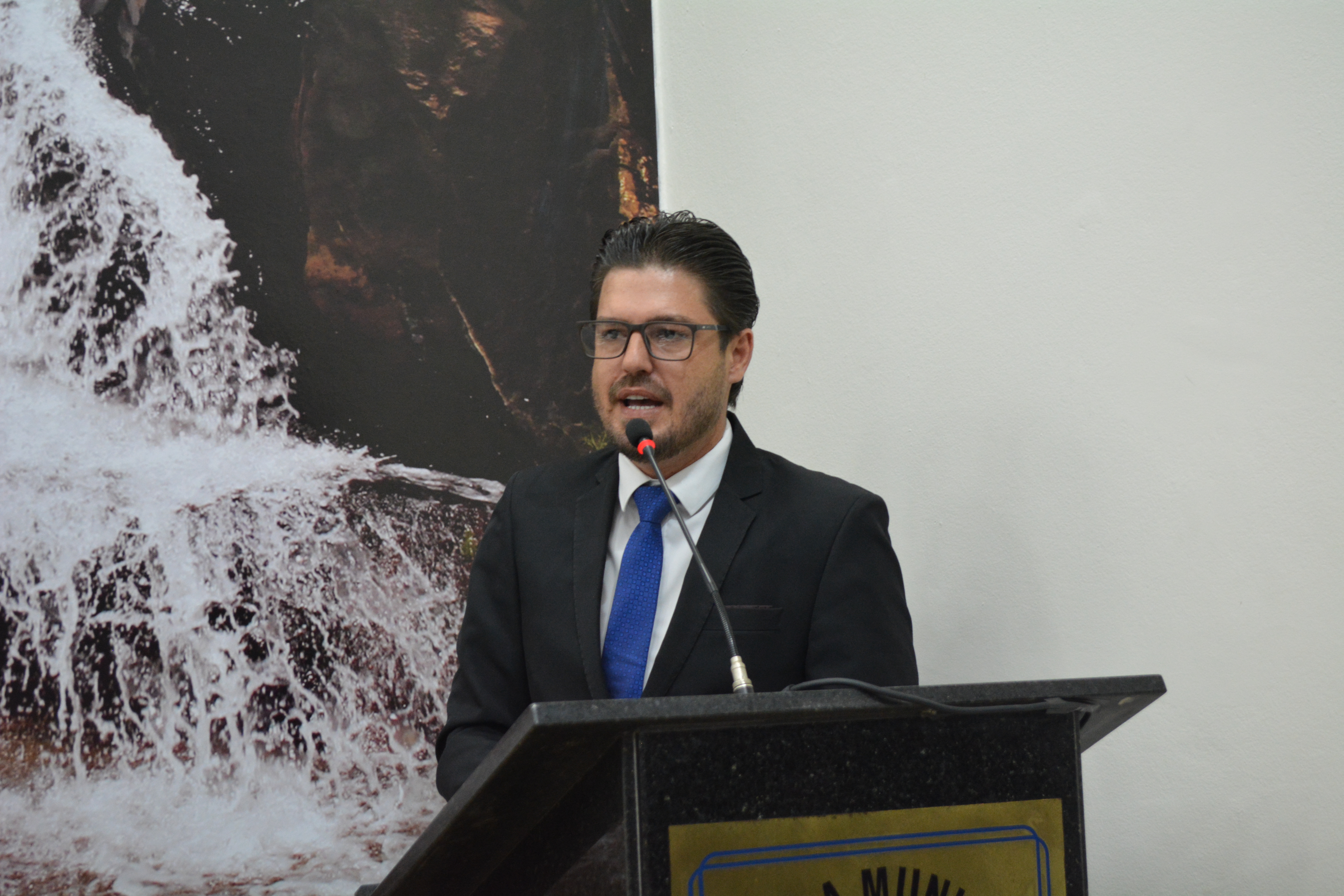 Programa Jovem Cientista é instituído em Votorantim para incentivar inovação entre estudantes