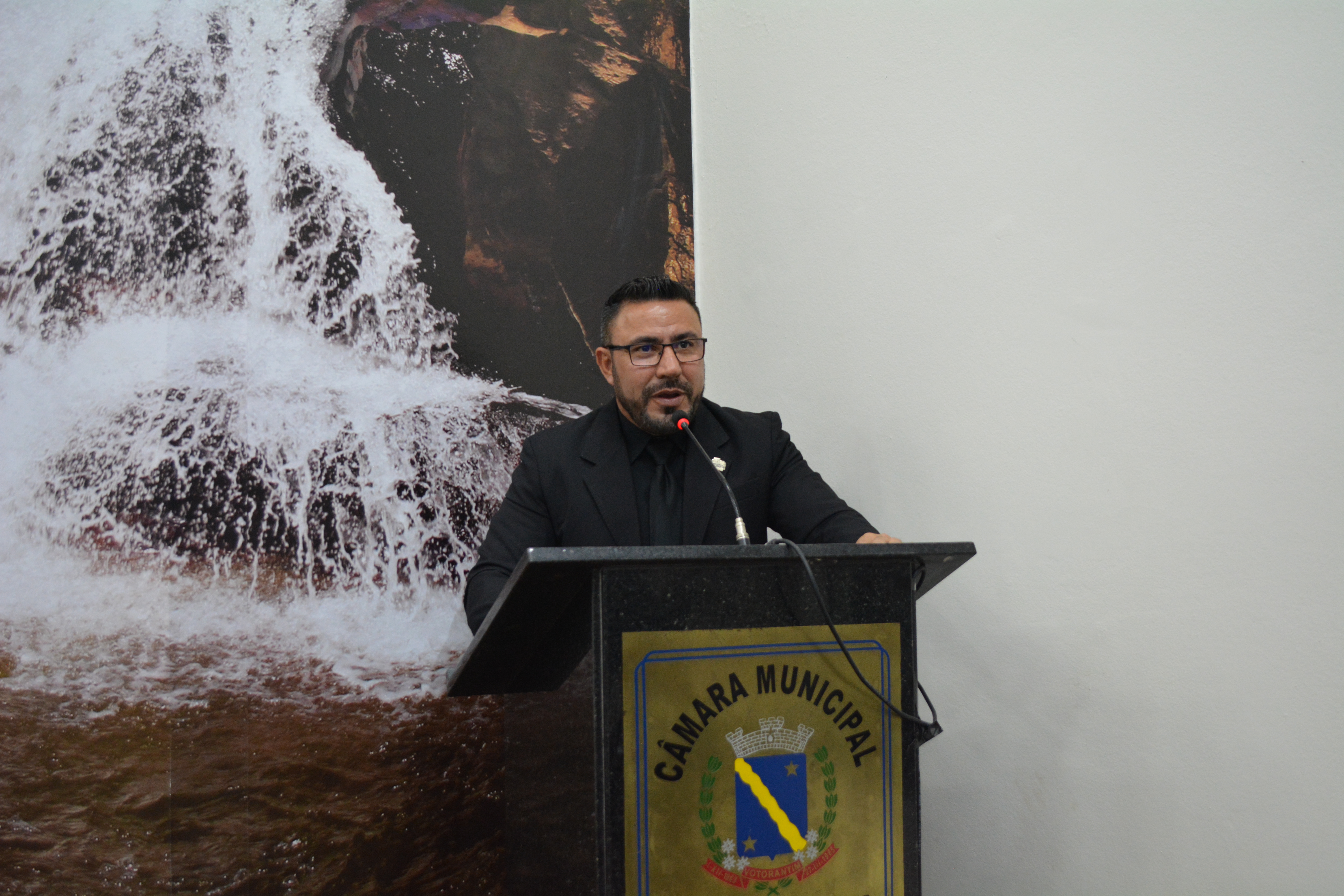 Projeto propõe prioridade de atendimento para mães e cuidadores de pessoas com deficiência em Votorantim