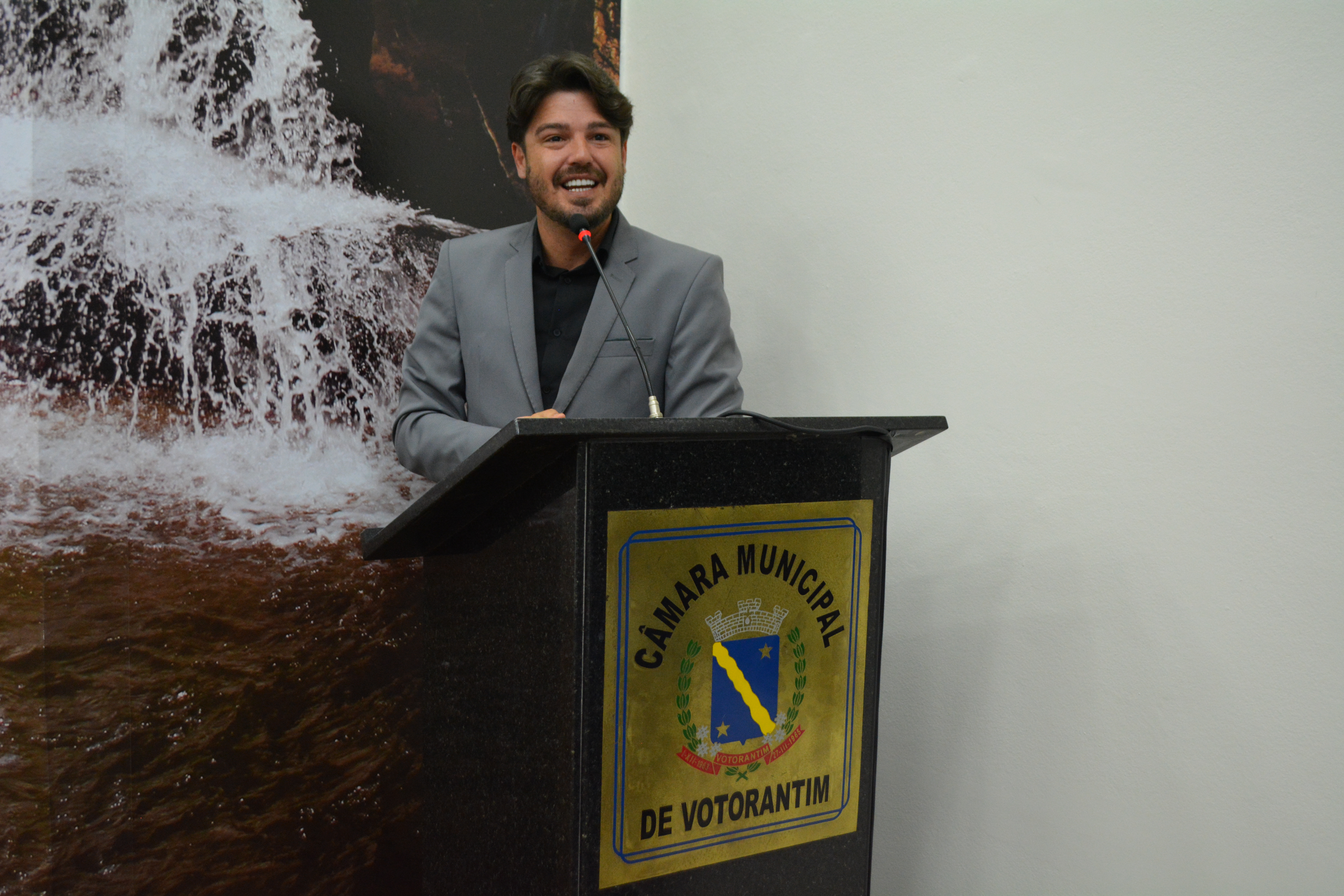 Requerimento aprovado busca esclarecimentos sobre planejamento das UPAs para o fim de ano