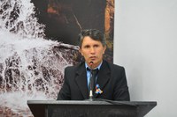 Requerimento pede rotatória e mais sinalização em rua do Parque Jataí