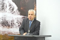 Vereador busca revitalização de área nos fundos da praça “Soldado PM Edson Raimundo”