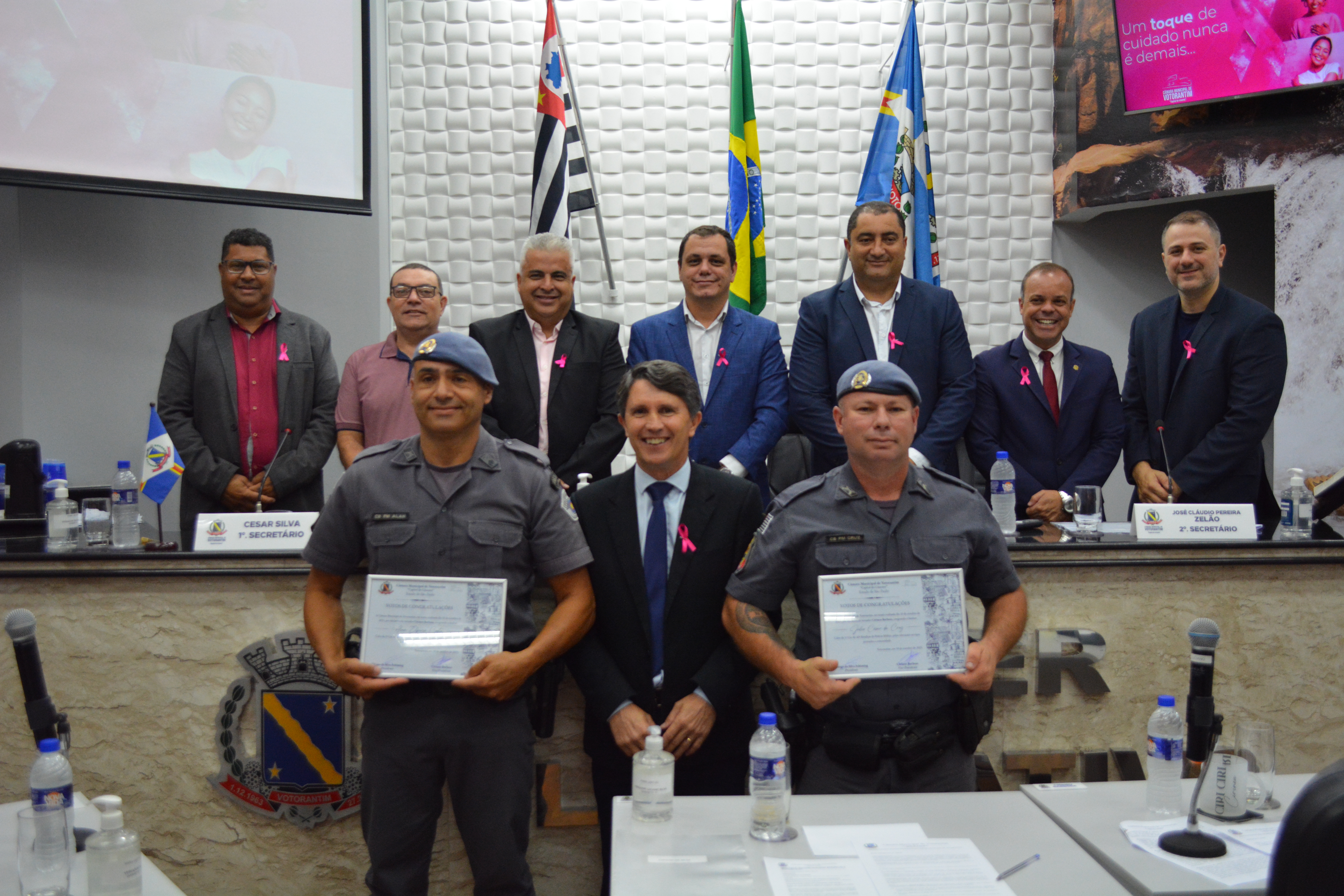 Vereador Cirineu Barbosa homenageia cabos da Polícia Militar