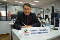 Vereador Cirineu Barbosa propõe doação de  aparelhos auditivos pela rede municipal de ensino   