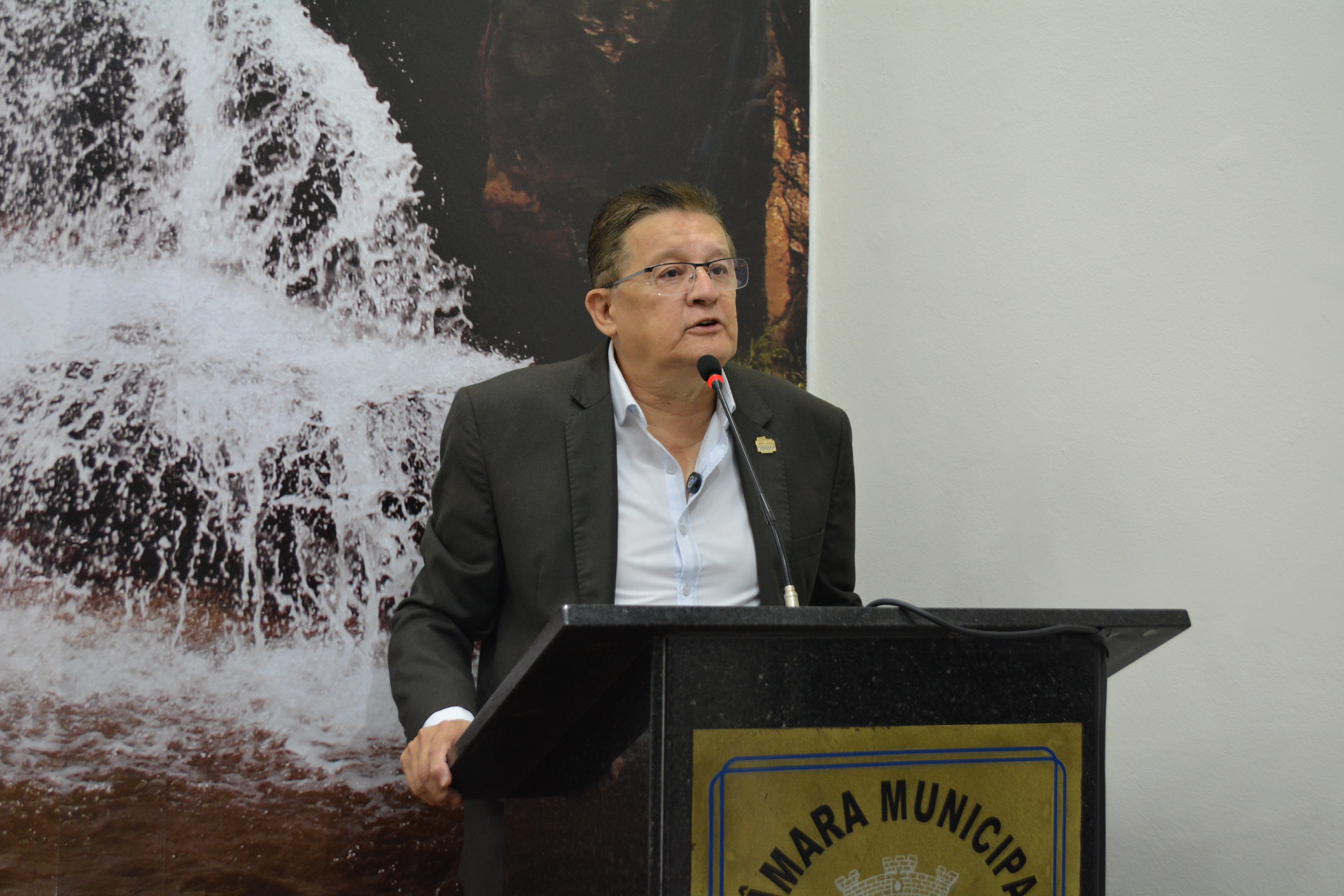 Vereador cobra demarcação para contêineres de lixo