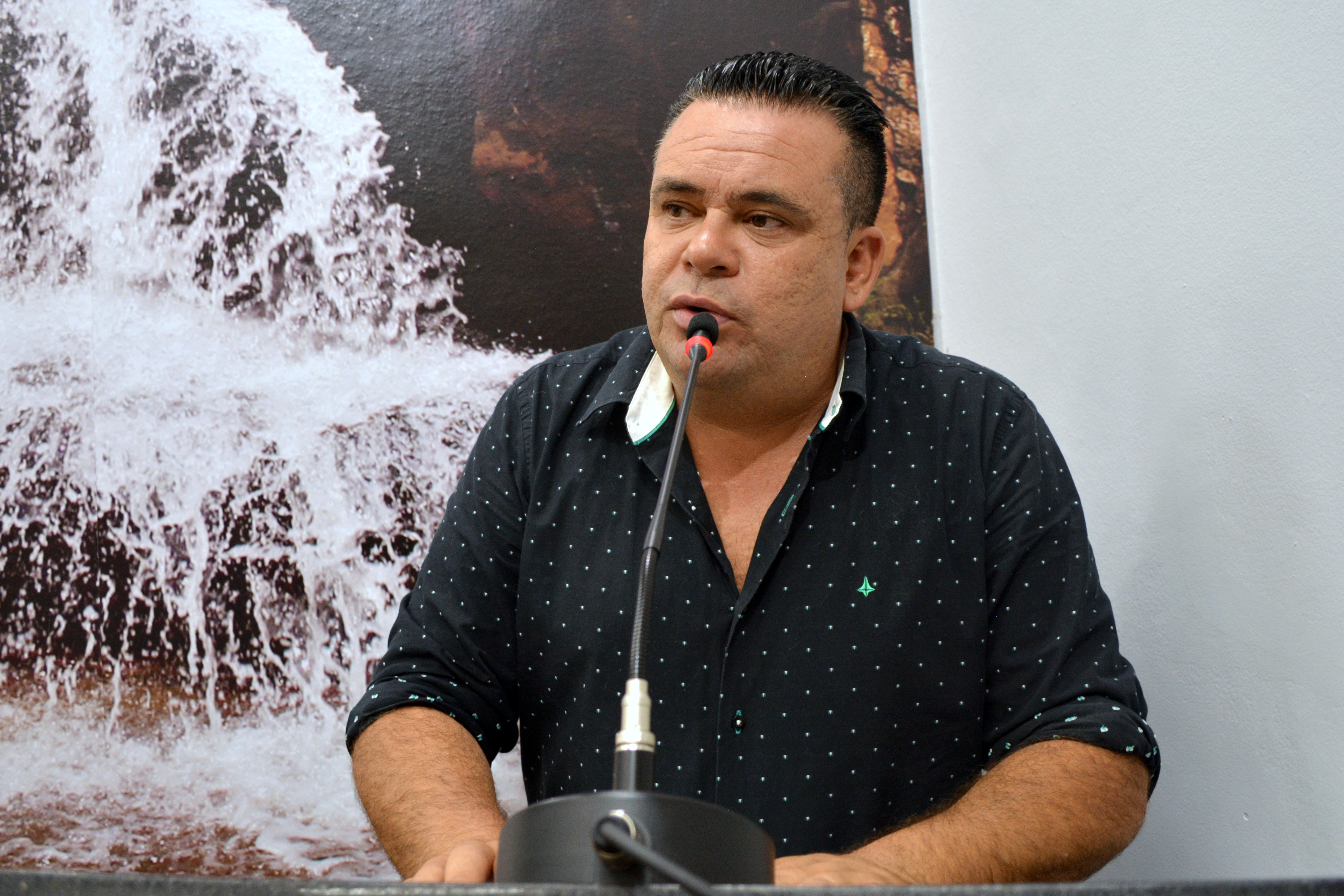 Vereador cobra resposta sobre superlotação em linha de ônibus 