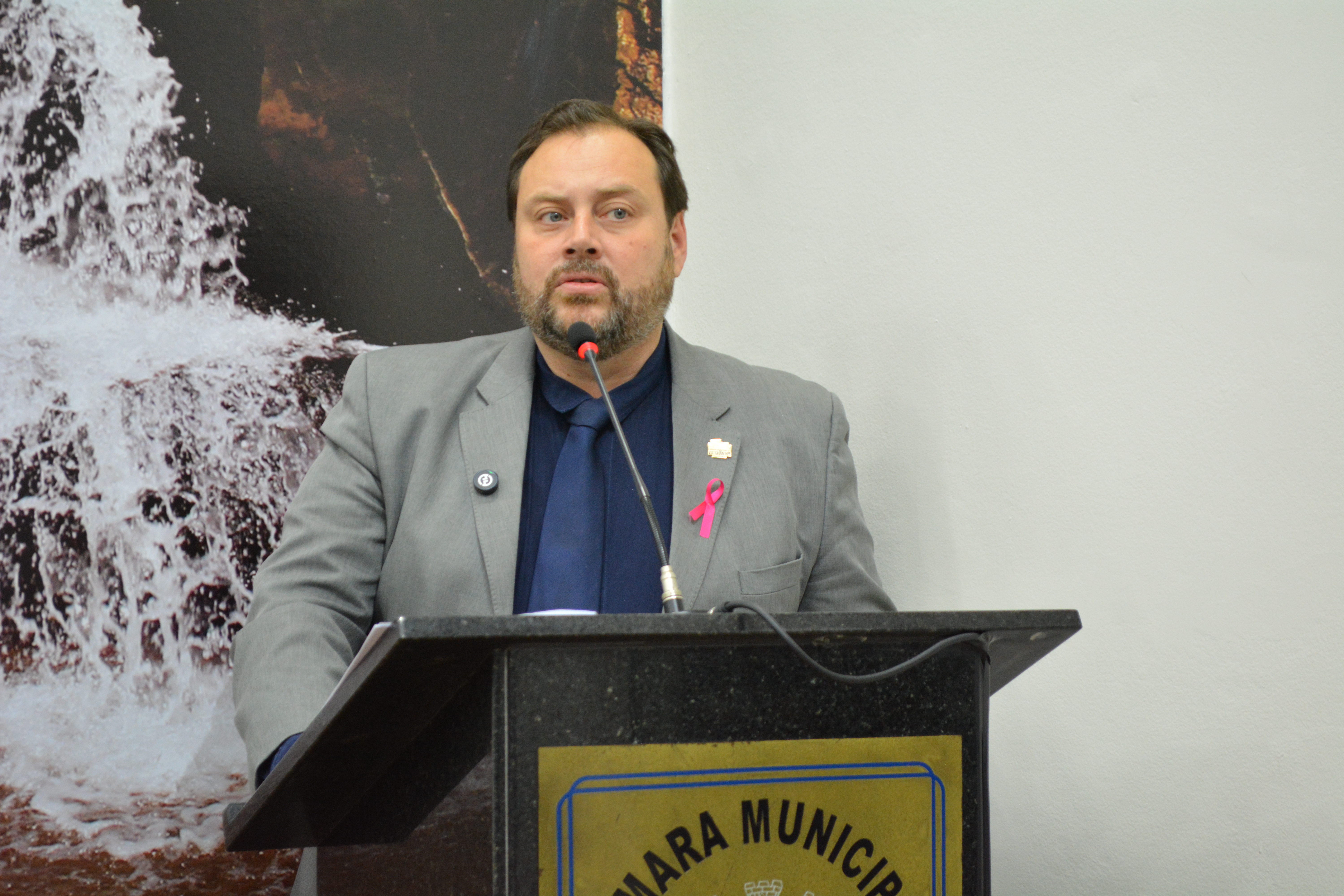 Vereador cobra transparência e melhorias na realização de exames da rede municipal