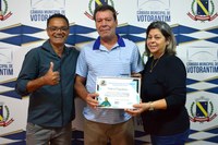 Vereador homenageia antigo morador do município