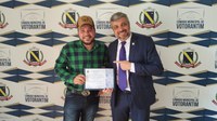 Vereador homenageia cantor Victor Brosco na 14ª Sessão Ordinária