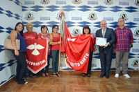 Vereador homenageia coordenadora dos Festeiros do Divino