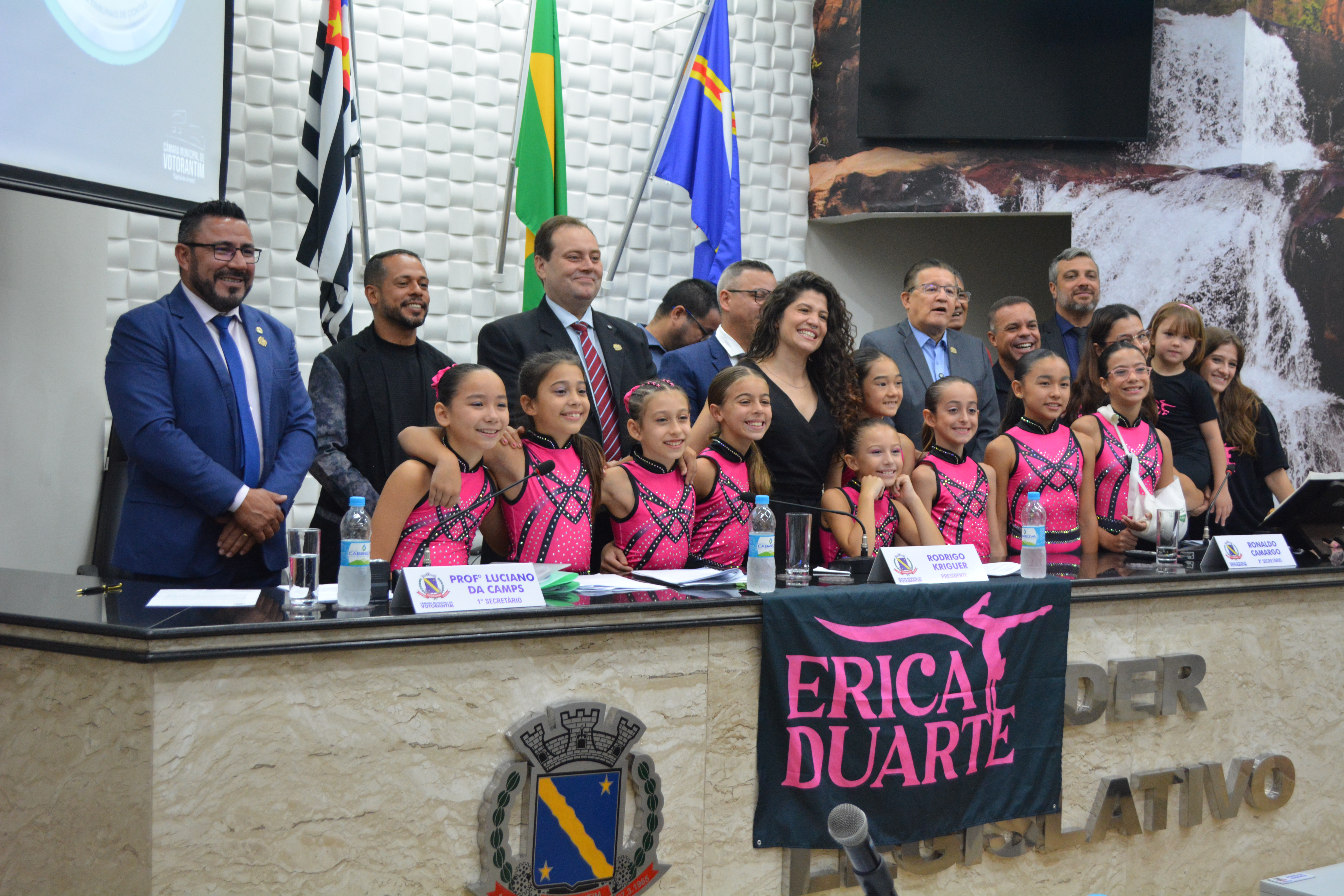Vereador homenageia Studio de Ginástica Artística Erica Duarte em Votorantim
