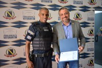 Vereador presta homenagem à jovem GCM