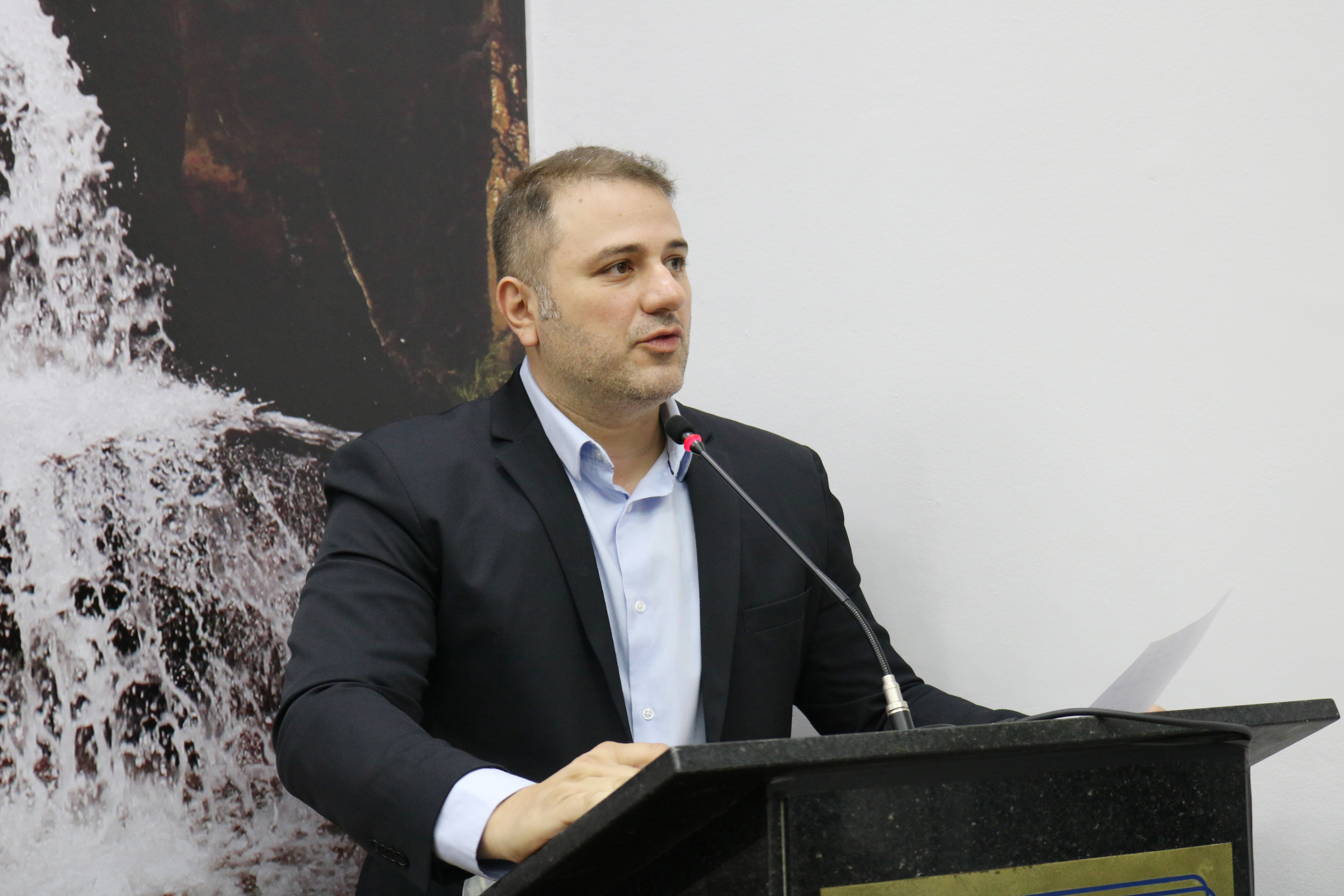 Vereador quer informações sobre contratos e recursos para enfrentamento da pandemia da COVID-19