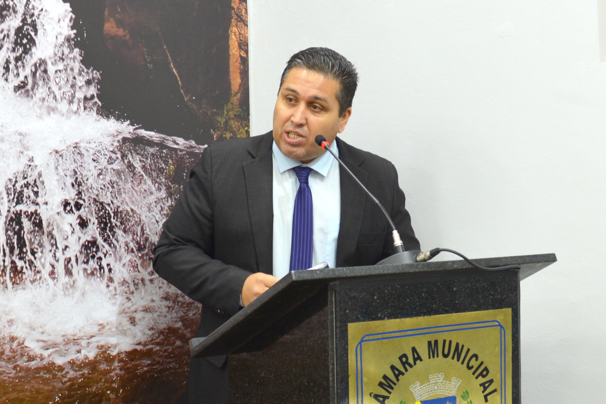 Vereador quer parceria para realização do Projeto "Cidade Limpa"