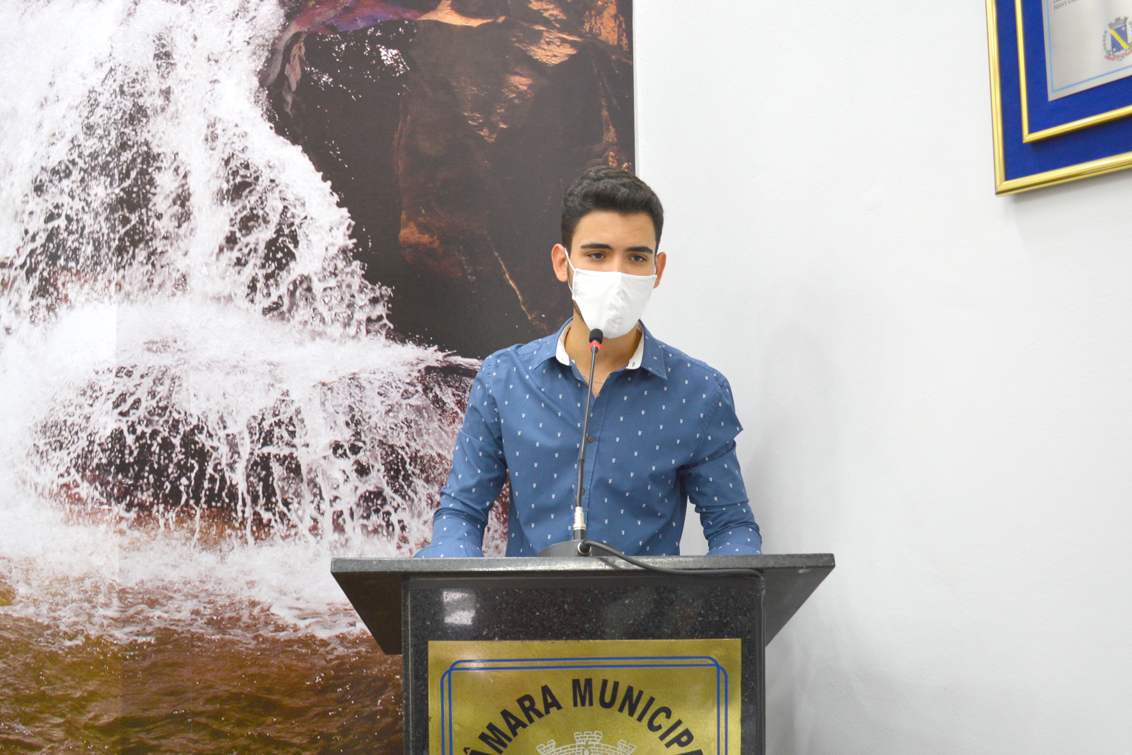 O controle da dengue no município é colocado em discussão na sessão