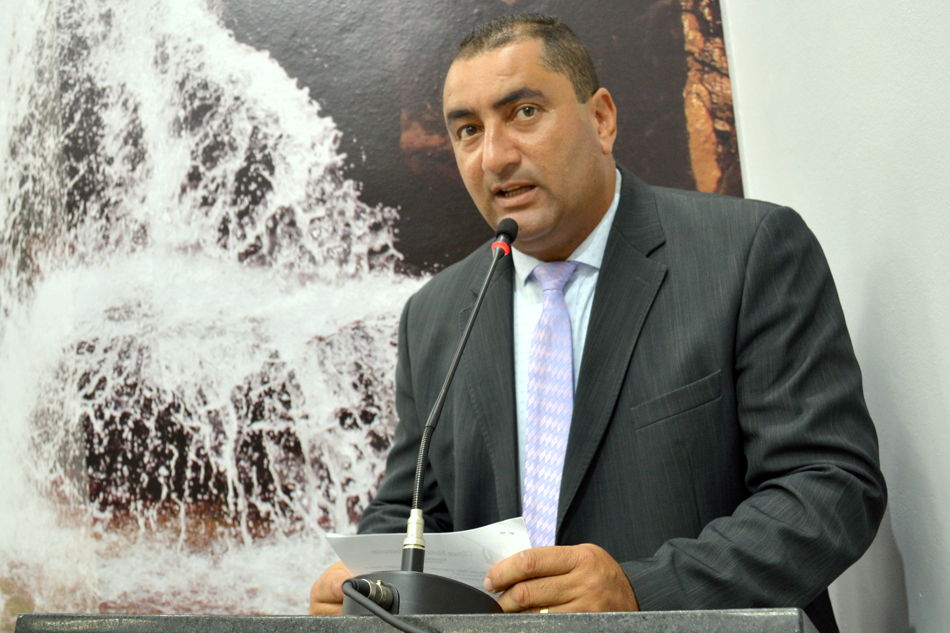 Vereador questiona alvará para construção de posto de combustível na Vila Ondina