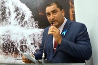 Vereador questiona contrato entre o município e prestadoras de serviços funerários na cidade