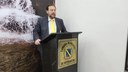 Vereador questiona dispensa de licitação milionária para serviços terceirizados