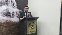 Vereador questiona Prefeitura sobre poluição e falta de canalização no Córrego do Vidal