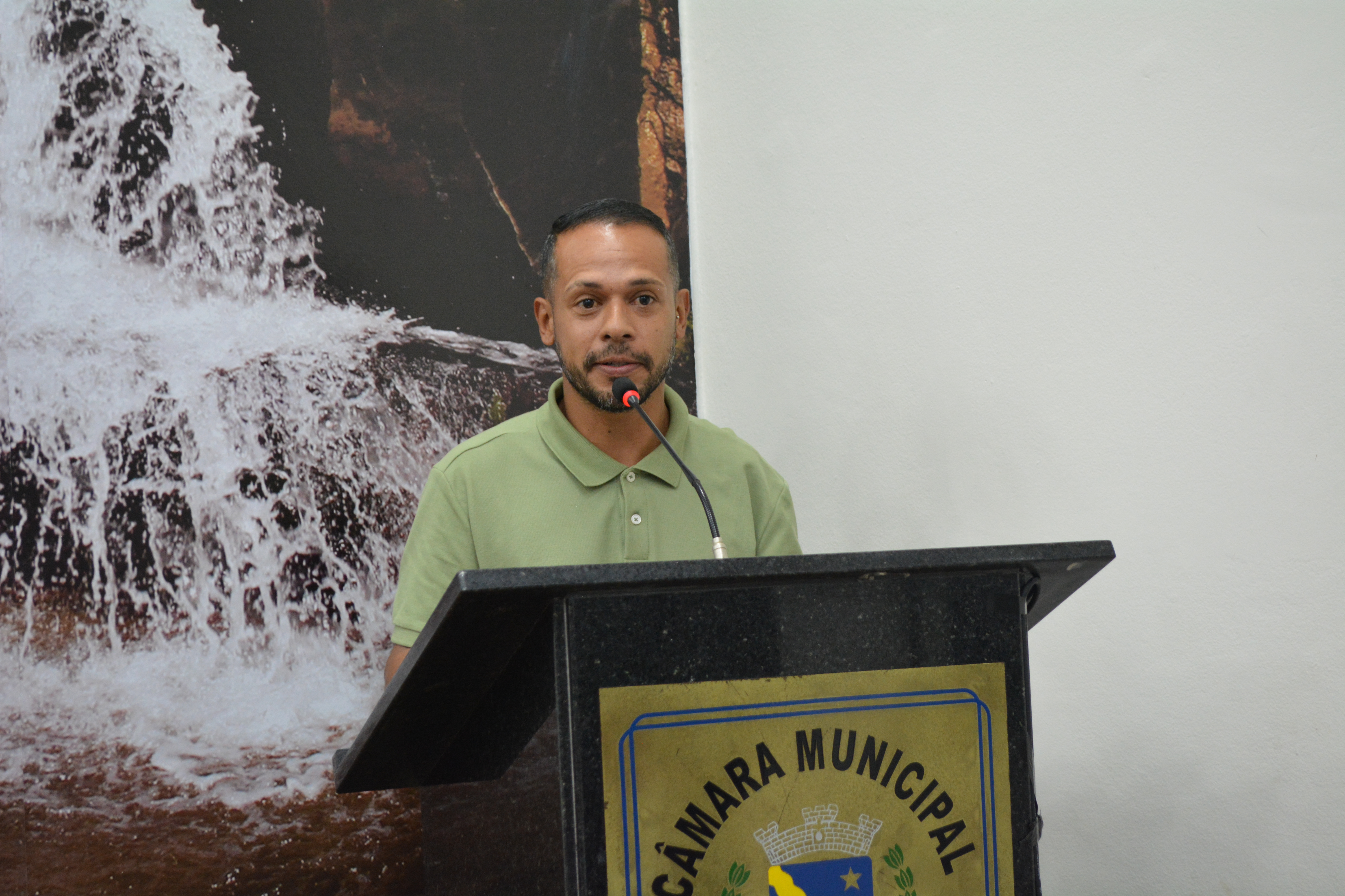 Vereador solicita informações sobre canalização de esgoto no Jardim Novo Mundo