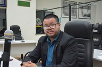 Vereador solicita informações sobre fiscalização de caminhões estacionados irregularmente nas vias públicas