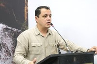 Vereador solicita nova avaliação técnica do conjunto semafórico em rotatória