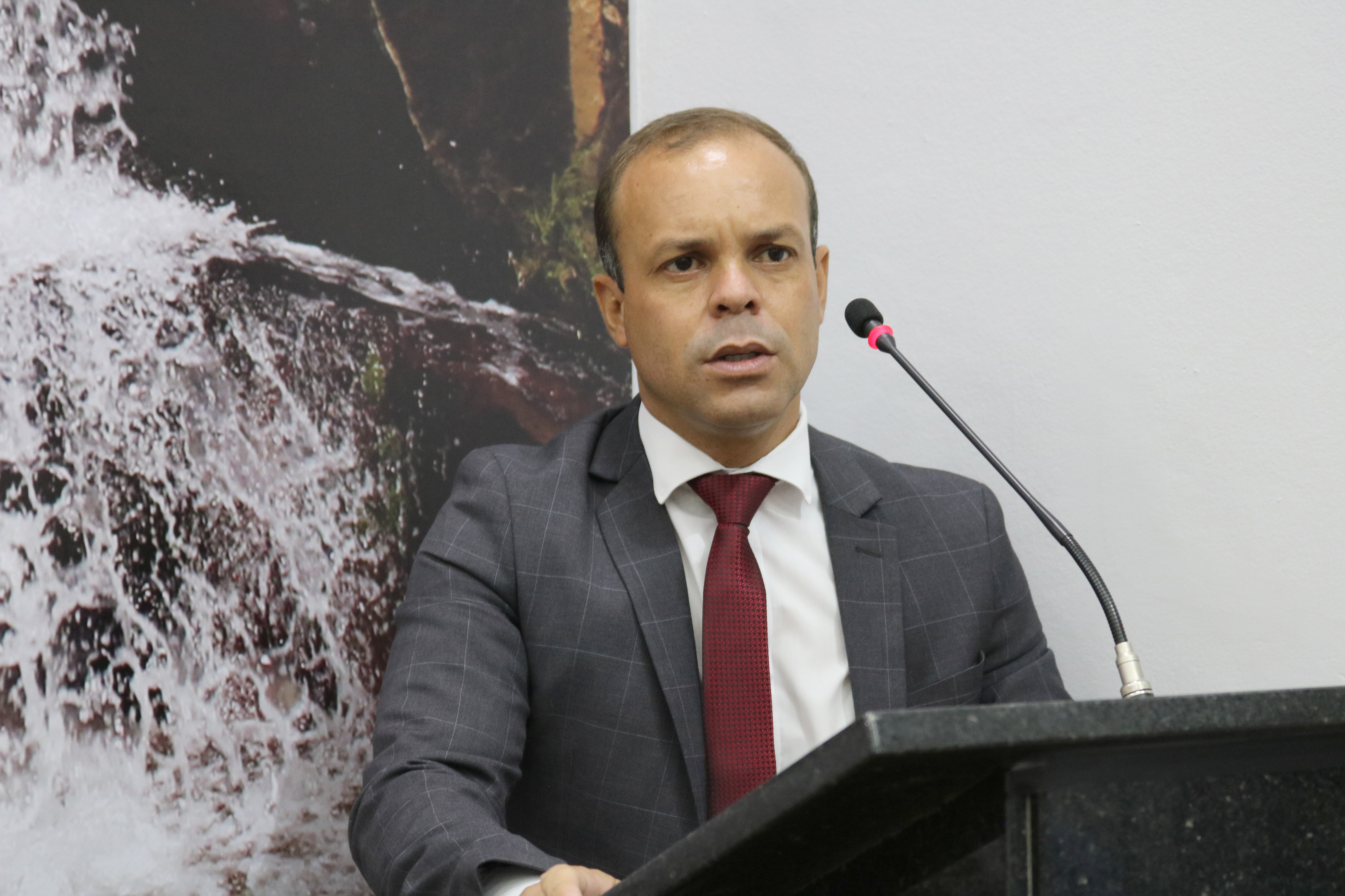 Vereador solicita serviço de ambulância para bairros da região do do Jardim Tatiana