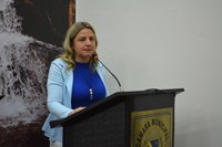 Vereadora questiona cuidados com servidores trabalhando expostos ao sol